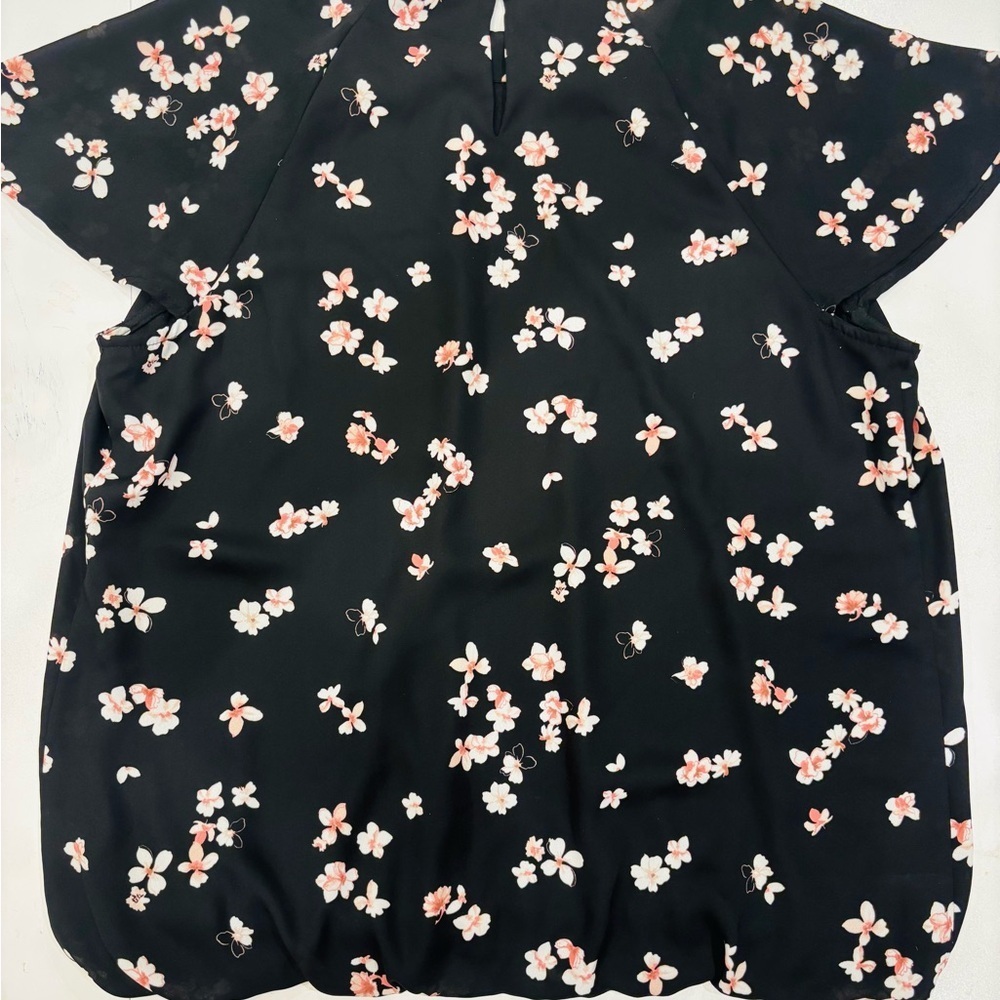 Liz Claiborne Black Floral Blouse size Medium mint condition - Picture 9 of 9